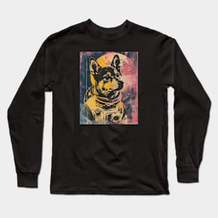 Vintage and vivid pomsky dog astronaut portrait Long Sleeve T-Shirt